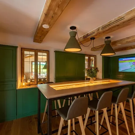 Hochlackenhof Guest house