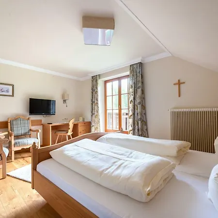 Hochlackenhof Guest house